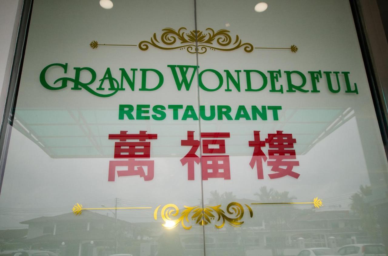 Grand Wonderful Hotel Sibu Bagian luar foto